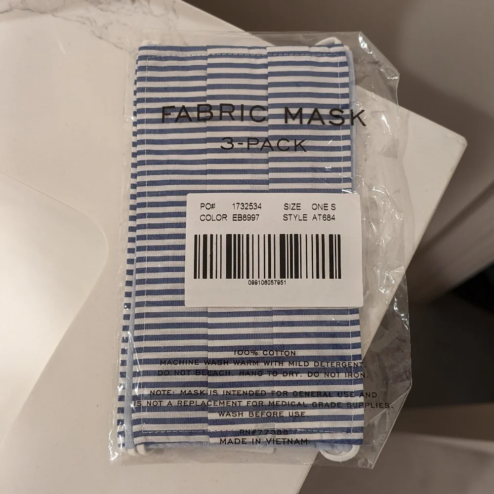 NEW J. Crew 3-Pack Mask - Banker Blue Hydrangea